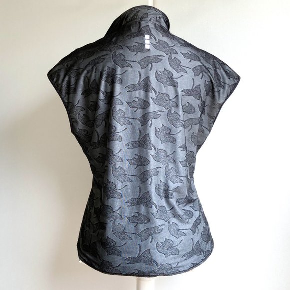 Jamie Sadock 1/4 Zip Embossed Print Top - Picture 2 of 13